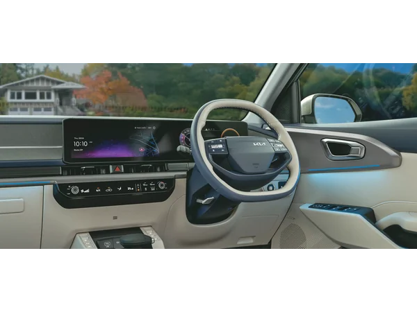 kia carens clavis carens-clavis-htx-plus-petrol-15l-turbo-clutchless-manual-imt-6-str interior